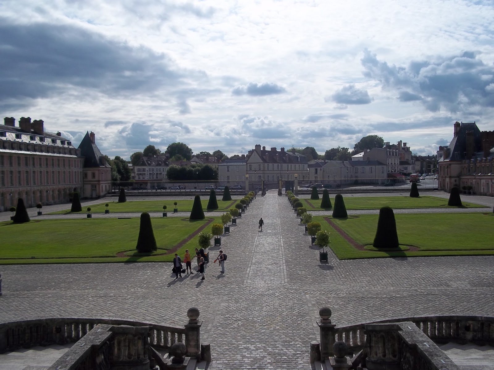 História viajante: uma visita ao Chateau de Fontainebleau com Fabíola Sampaio