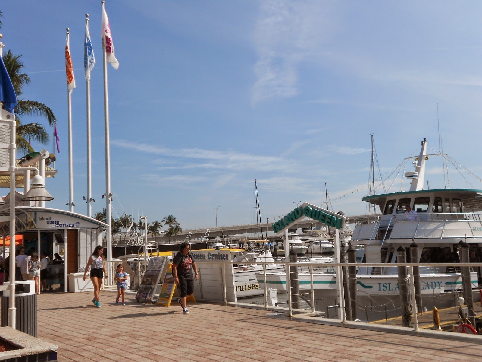 Miami: Bayside e suas opções de compras e entretenimento