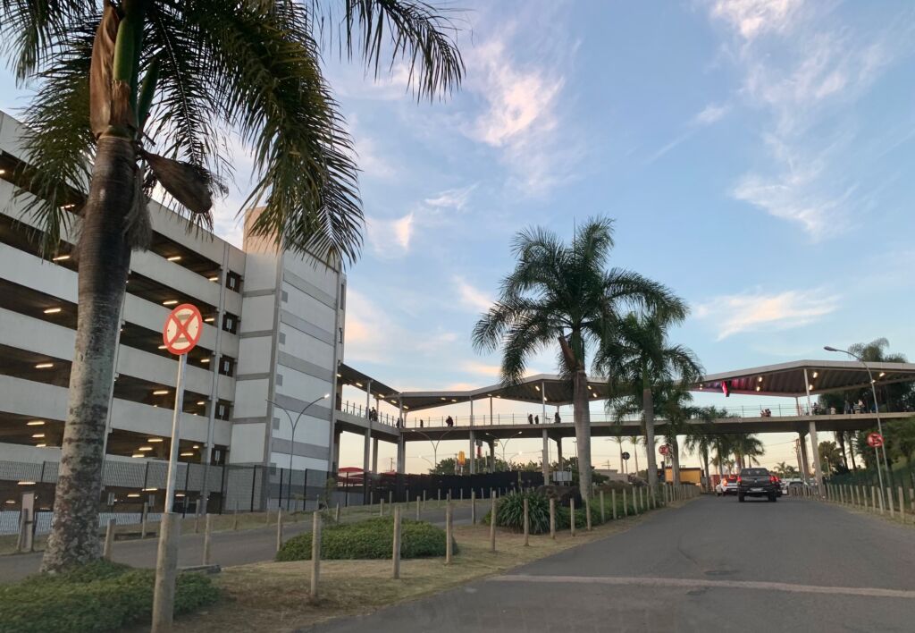 predio estacionamento Outlet Premium Campinas