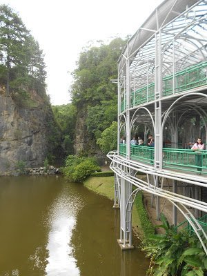 Um passeio na Ópera de Arame em Curitiba, a antiga pedreira