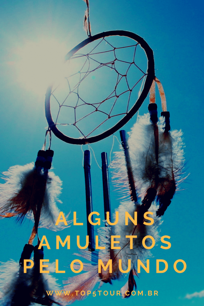 alguns amuletos pelo mundo