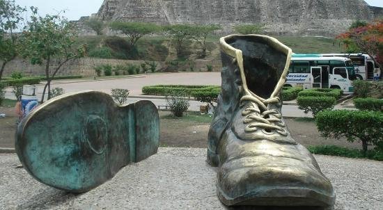 Monumento dos Sapatos Velhos