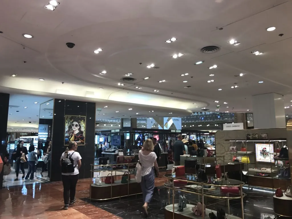 Galeria Lafayette em Paris Galeria Lafayette em Paris