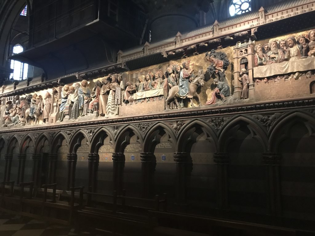 interior da Catedral de Notre Dame