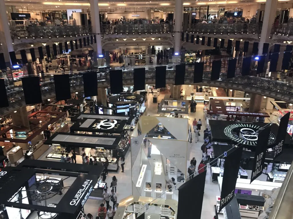 Galeria Lafayette em Paris Galeria Lafayette em Paris