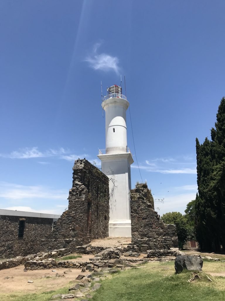 Farol e ruínas do convento - Colônia do Sacramento