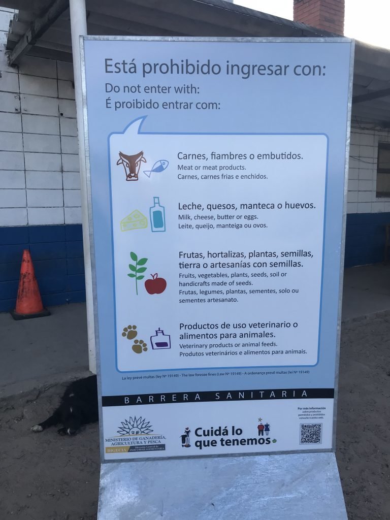 Lista do que proibido na imigração ao Uruguai
