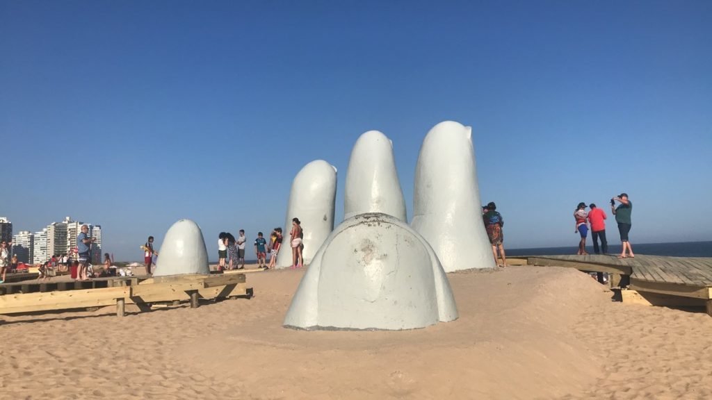 Escultura Las Manos em Punta del Este