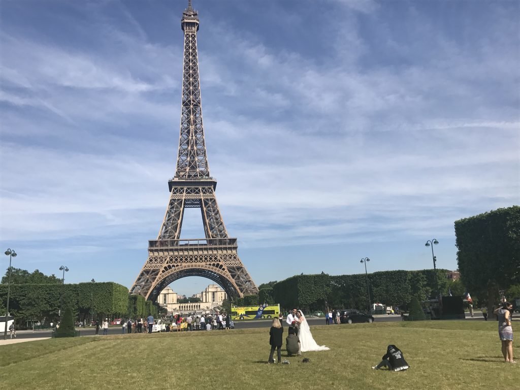Paris e sua torre - cenário para casamentos