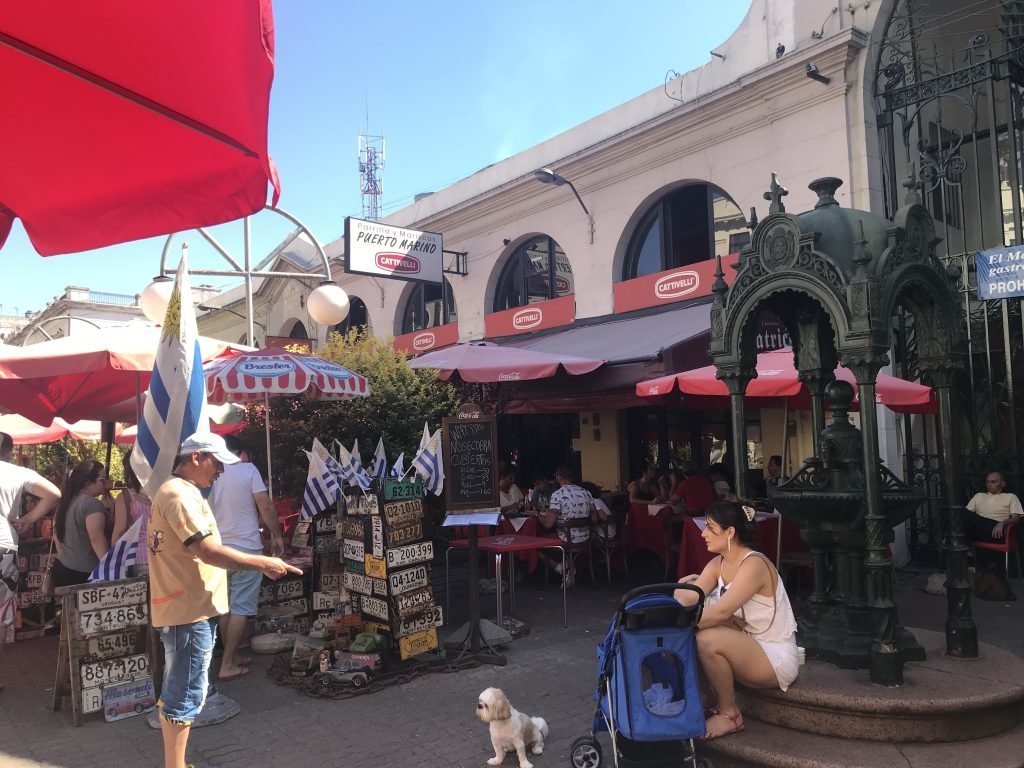 Mercado do Porto em Montevideo - Uruguai