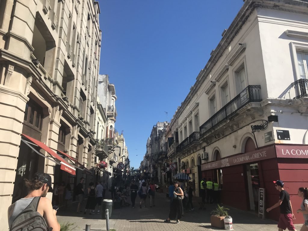 Comércio ao redor do Mercado do Porto