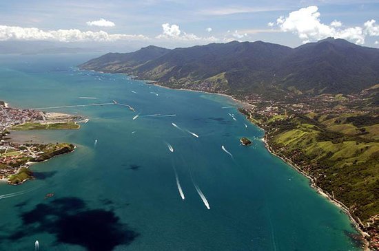 Ilhabela praia no litoral norte de SP