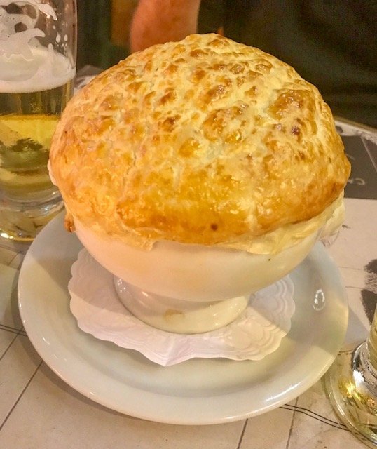 O que comer em Paris - sopa de cebola