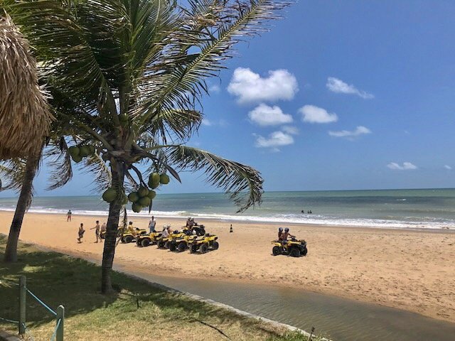 quadriciclos na praia de maracajaú - mergulho nos parrachos de maracajaú