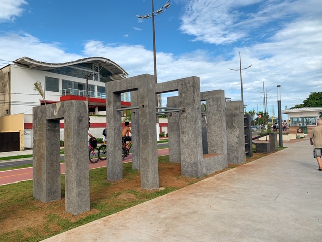 aparelhos de ginastica ponta da praia