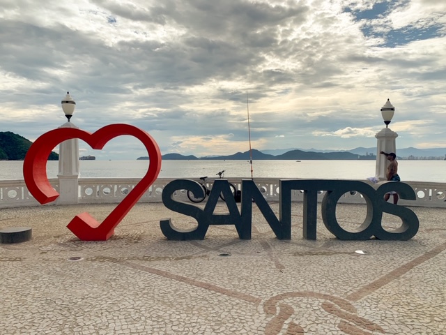 letreiro ponta da praia em santos